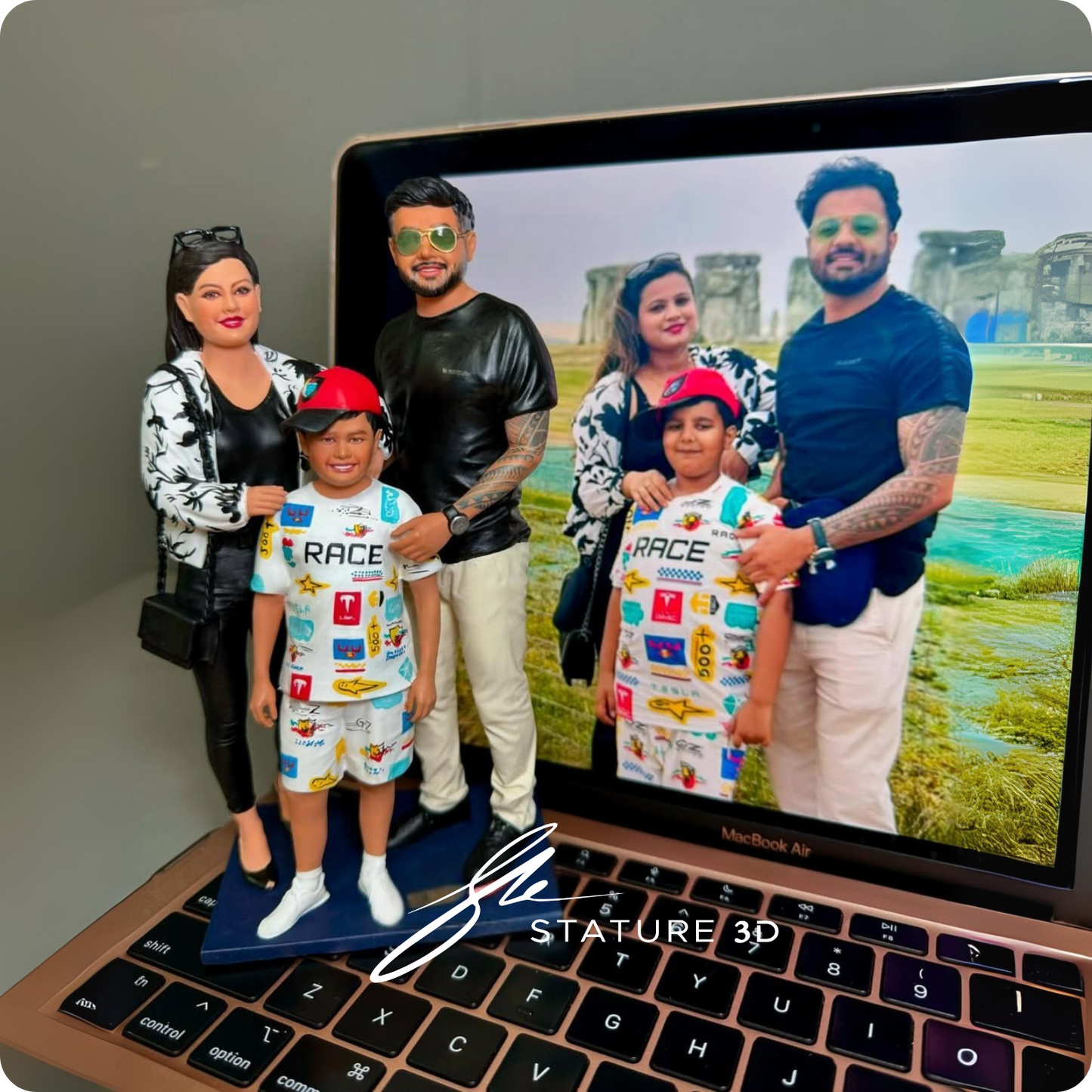 Family 3D Miniature