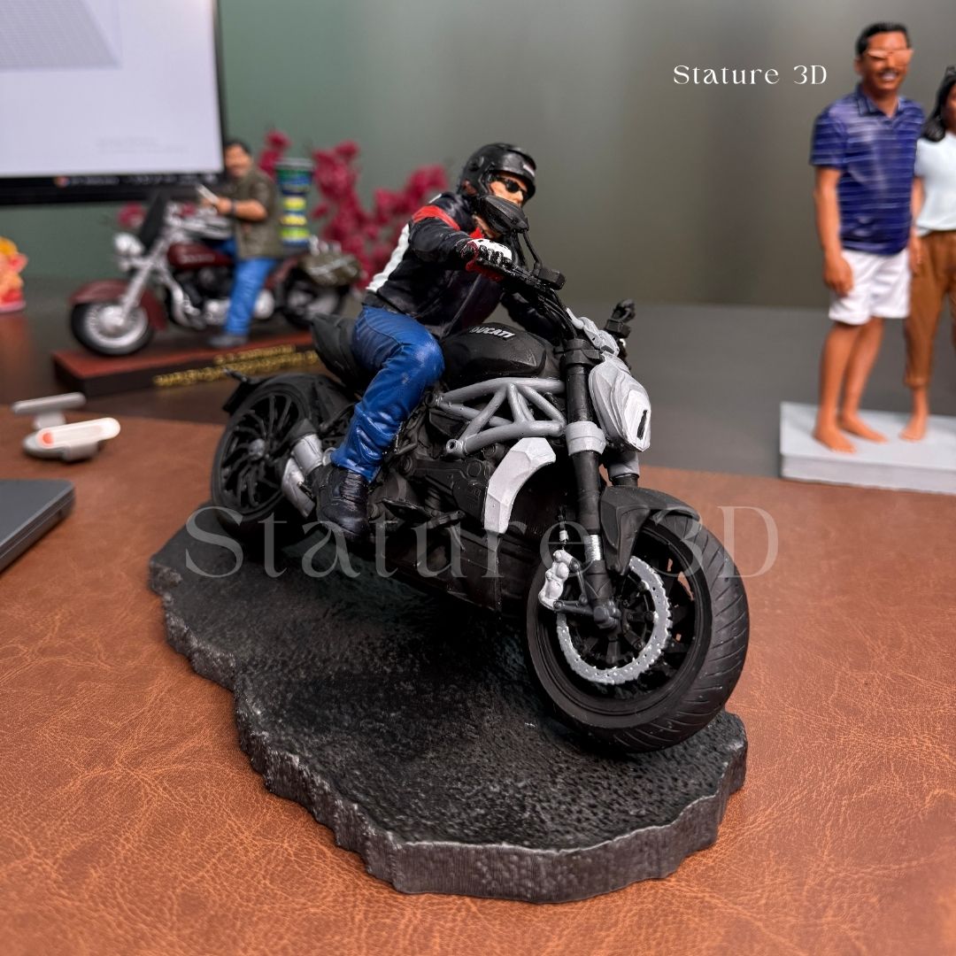 Solo Bike Miniature